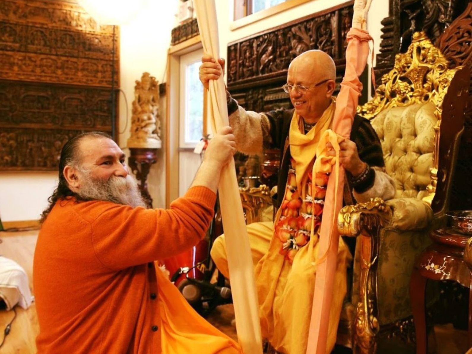 Prabhuji with Gurudev Atulananda 3